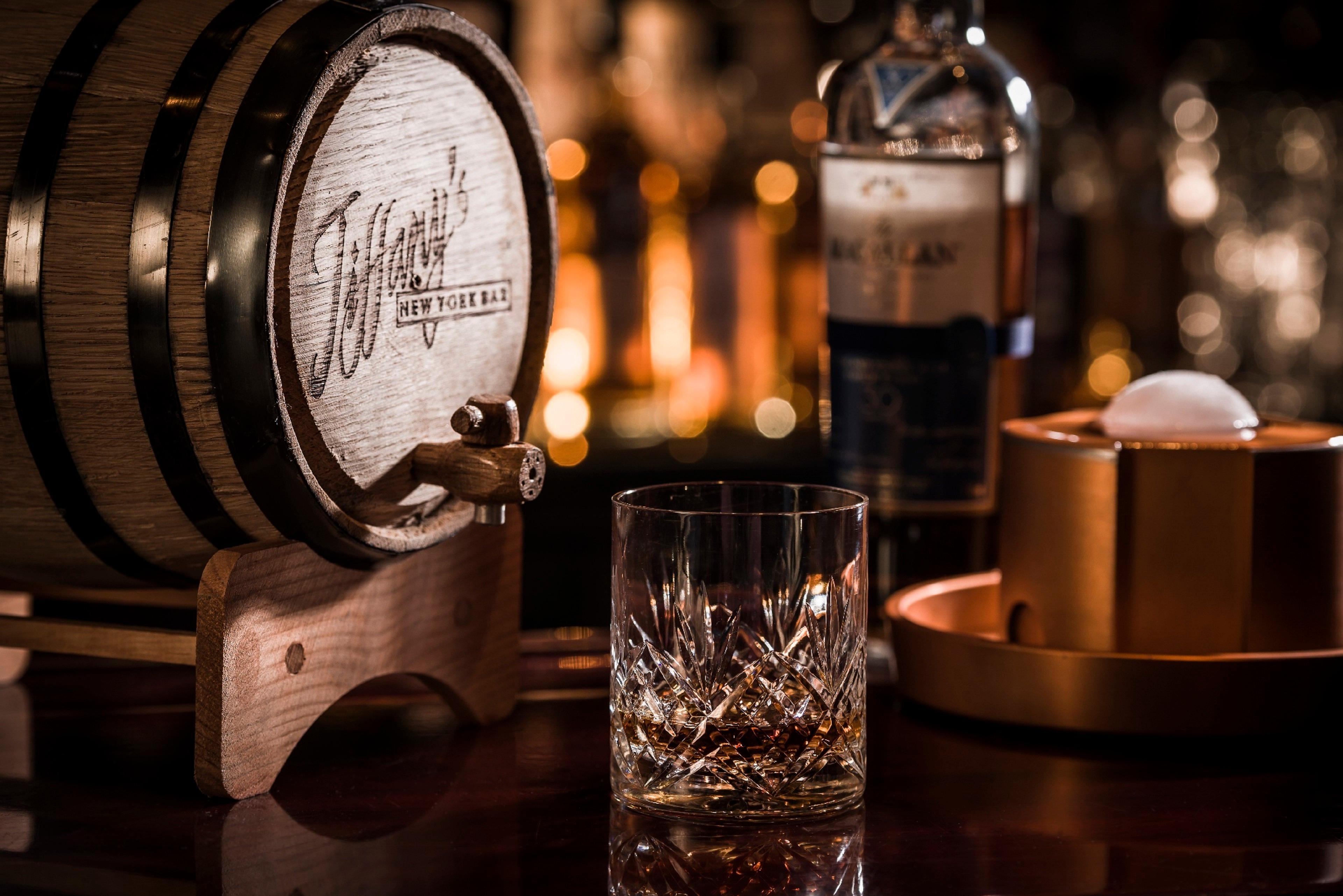 Intercontinental Grand Stanford Hong Kong By Ihg Hotel Exterior foto A glass of bourbon