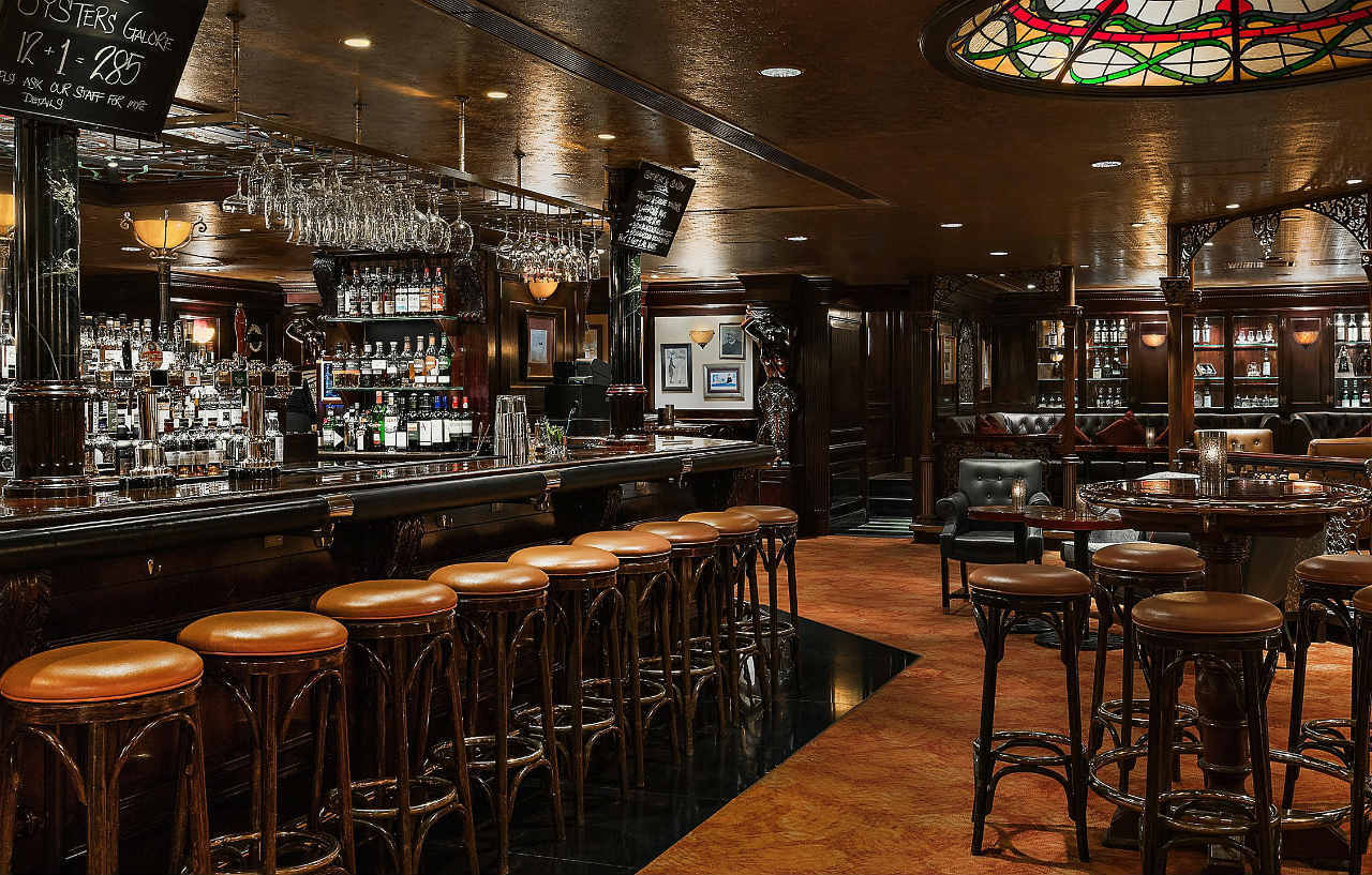Intercontinental Grand Stanford Hong Kong By Ihg Hotel Exterior foto The bar at the St. Regis New York